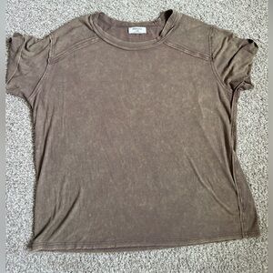Zenana Outfitters Brown Boxy Short Sleeve T-Shirt